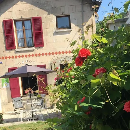 Charmante Maison En Pierre Avec Jardin Pres De Pierrefonds, Equipee Et Accueillante Pour Animaux. - Fr-1-526-38